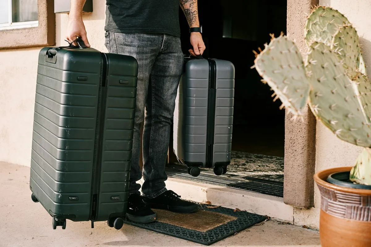 Moving with luggages