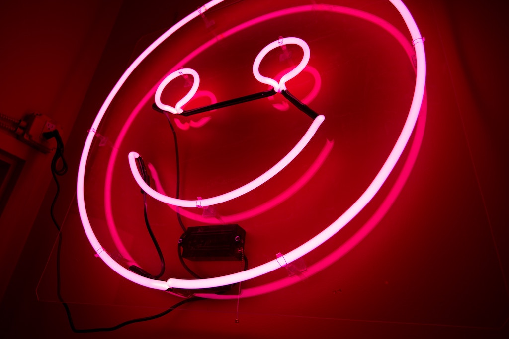 Smiley neon